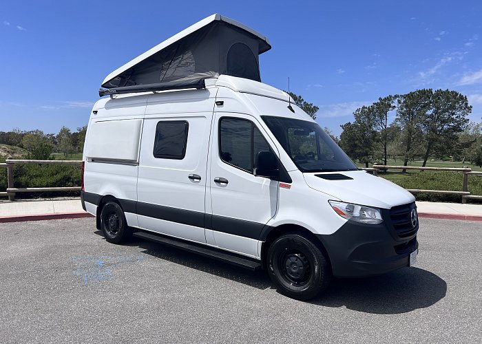 2020 Texino Switchback 2.0 2wd Pop Top Camper Van
