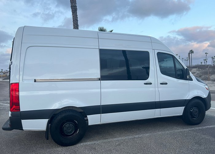 2022 Vancraft Sprinter 144 RWD Camper