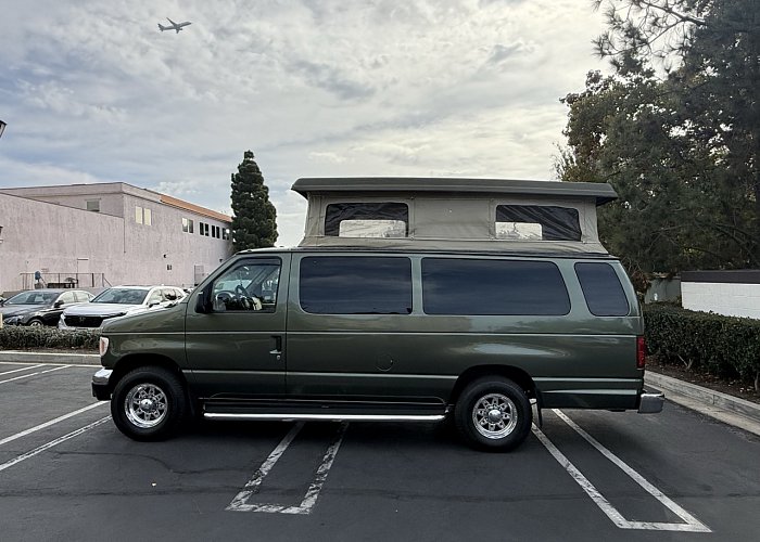 2002 Sportsmobile Econoline Poptop