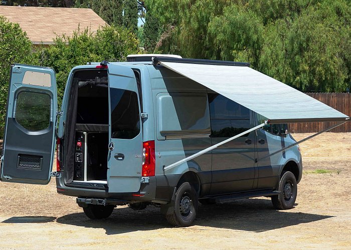 2022 Vansatile Sprinter 144 4x4 - Artic Mirage